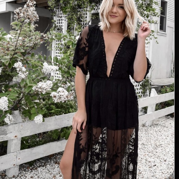 Black Lace Maxi Gown - Picture 3 of 7